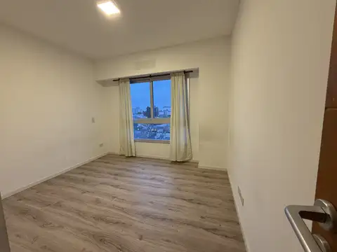 Departamento en Alquiler en Ituzaingó Norte, $ 750.000