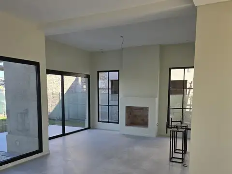 Casa en Venta en Lujan De Cuyo, USD 360.000