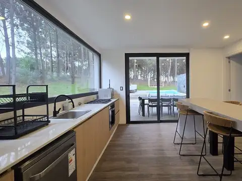 VENTA CASA COSTA ESMERALDA 5 AMBIENTES
