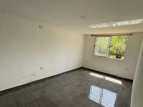 Casa en Alquiler en Arturo Segui, $ 680.000