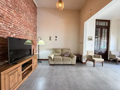 VENTA DE CASA 2/3 DORMITORIOS EN ATAHUALPA C/PATIO