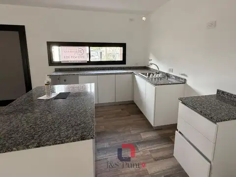 Casa en Venta al Este