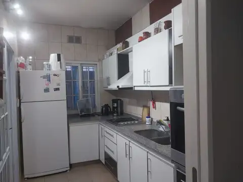 Depto Tipo Casa en Venta en San Antonio de Padua, USD 59.000