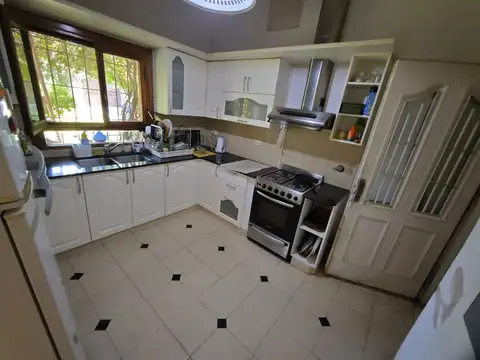 Casa en Venta en Granja De Funes, USD 180.000