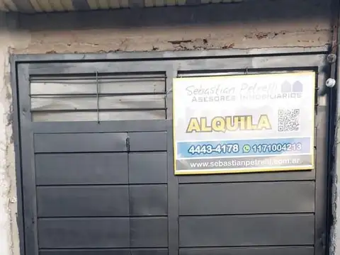 Carlos Pellegrini  al 900