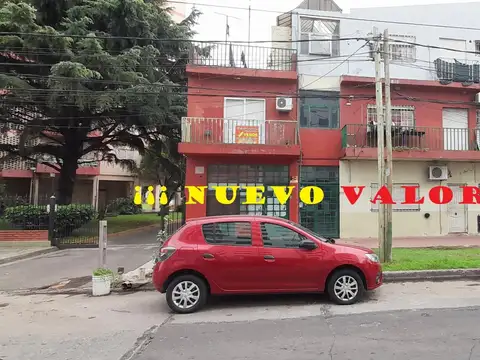 ESTUPENDO 3 AMB AL FRENTE CON BALCON Y TERRAZA PROPIA