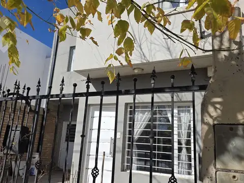VENTA CASA 4 DORMITORIOS - B° ALTOS DEL LIMAY, NEUQUÉN