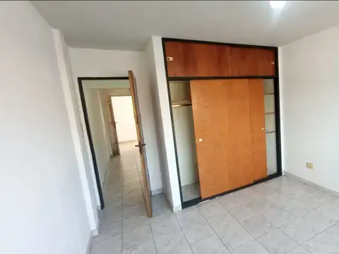 DEPARTAMENTO 2 AMBIENTES - LUIS GUILLÓN, GRAN BS. AS. SUR