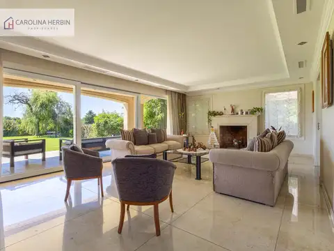 Casa en Venta en Bella Vista, USD 1.750.000