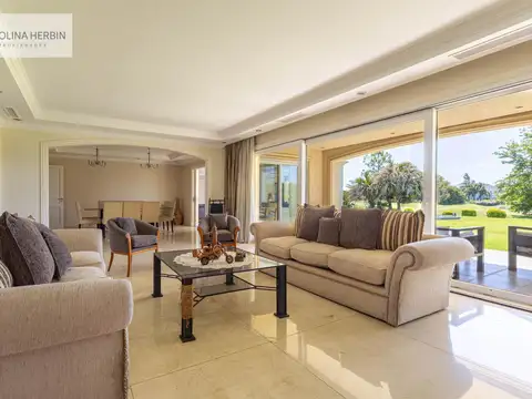 Casa en Venta de 5 dormitorios