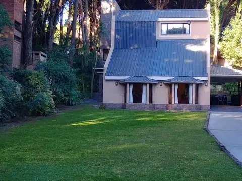 Casa Chalet  en Venta en Pinamar, Costa Atlántica, Buenos Aires