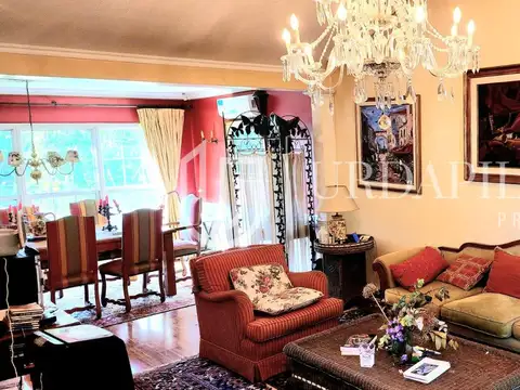 Casa 5 ambientes con 3 baños