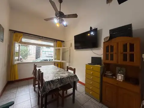 VENTA DEPARTAMENTO 3 AMBIENTES CON PATIO CABA