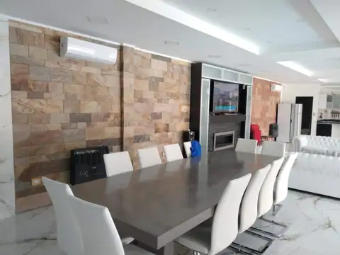 Casa en Venta en La Reja, USD 180.000