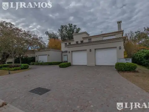 Casa en Venta de 5 dormitorios