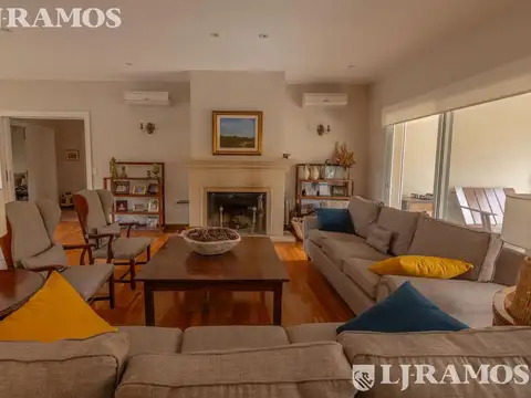 Casa en Venta al Este