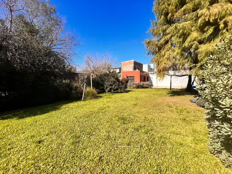 Juan B. Justo  al 8200