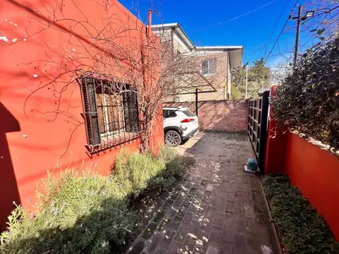 Casa con fabuloso jardin