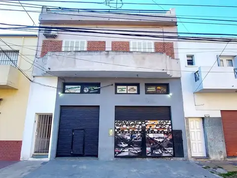 VENTA DE PH 4 AMBIENTES GRAN TERRAZA EN CASEROS