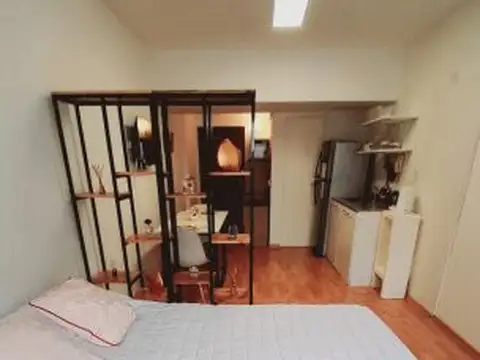 Tribunales, Uruguay 600, piso 8 I, 35m2, u$s 500 + Expensas aprox $ 150,000 ) + servicios