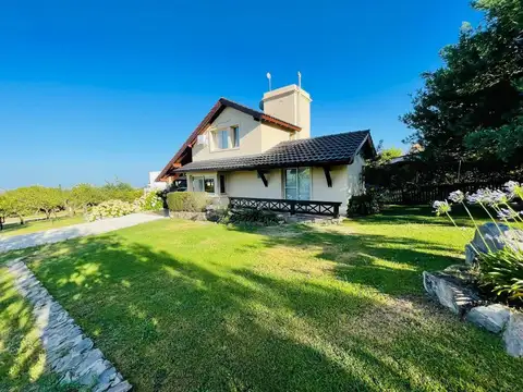 Casa en Venta en Carpinteria, USD 265.000