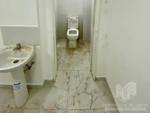 Galpon en Alquiler 8  mts Frente