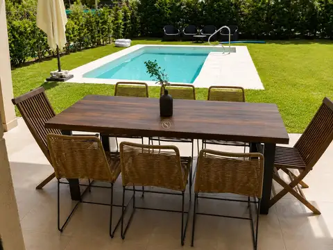 Casa  en Alq. Temporario en San Eduardo, Pilar del Este, Pilar