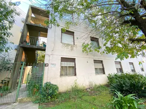DEPTO 4 AMBIENTES VENTA LONGCHAMPS  1ER PISO