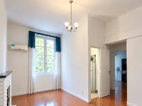 Avenida Rivadavia 2100, Piso 1