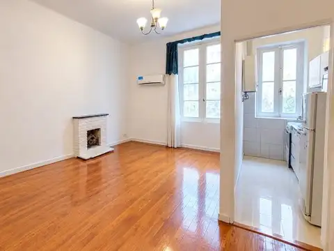 Avenida Rivadavia 2100, Piso 1