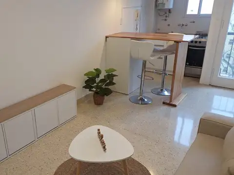 Falucho 2100