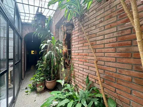 Avenida Manuel Ricardo Trelles 1000