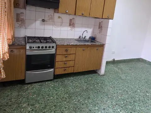 Depto Tipo Casa 2 ambientes con 1 baño