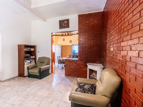 VENTA PH 6 AMBIENTES V. LUGANO CON PATIO Y TERRAZA