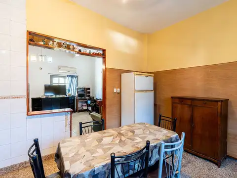 VENTA PH 6 AMBIENTES V. LUGANO CON PATIO Y TERRAZA