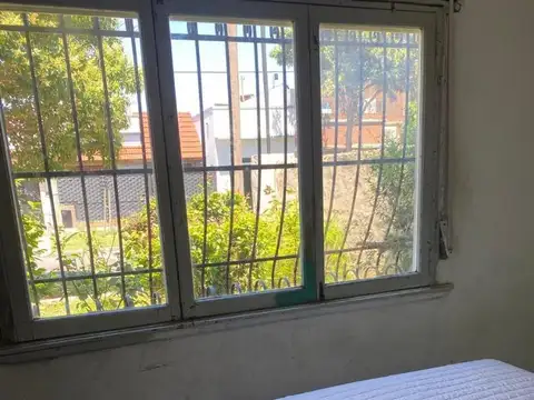 CASA EN VENTA CON MONO AMBIENTE EN MUNRO