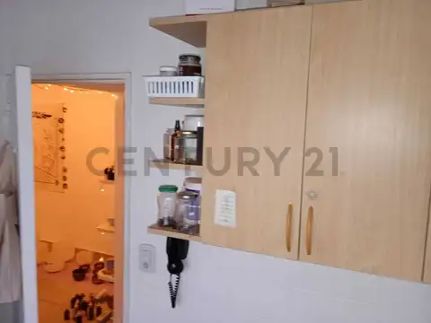 BUCARELLI 2000, Piso 0