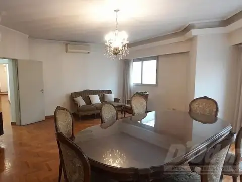 Depto Tipo Casa en Venta de 5 dormitorios
