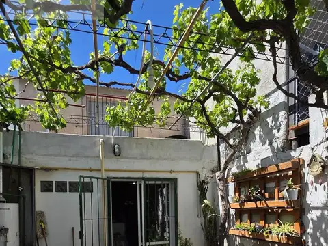 Depto Tipo Casa 4 ambientes con 1 baño