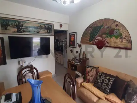 Oficina en Venta en Villa Luzuriaga, USD 49.000