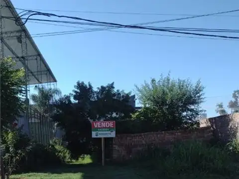 CALLE 14 MARIANO MORENO 2200