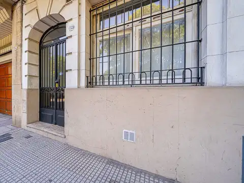 Avenida Eva Perón 1300