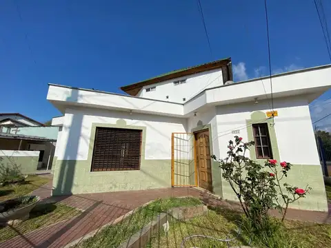 Venta Hermosa Casa Longchamps  APTO CRÉDITO 