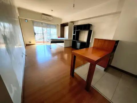 VENTA DEPART MONOAMBIENTE LINIERS CON BALCÓN