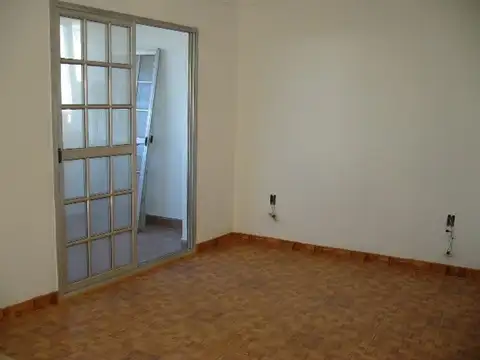Depto Tipo Casa en Alquiler al Noreste