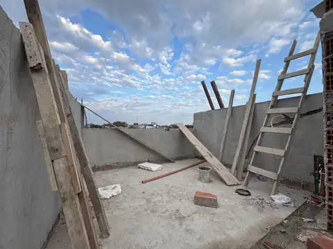Depto Tipo Casa en Venta de 3 dormitorios