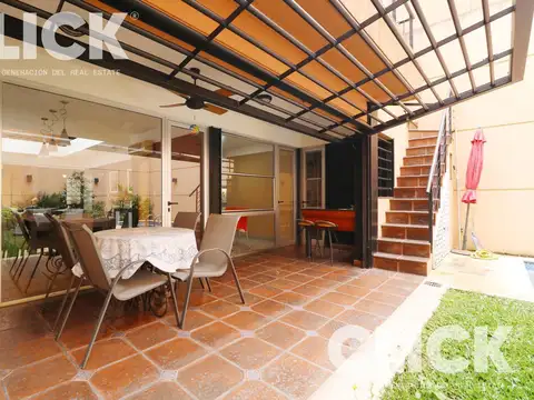 Casa 6 ambientes con 4 baños