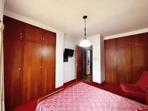 CASA 3 DORMITORIOS EN VENTA EN GONNET+ PILETA
