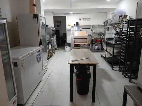 VENTA FONDO DE COMERCIO CHOCOLATERIA PASTELERIA 