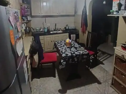Casa 7 ambientes con 3 baños